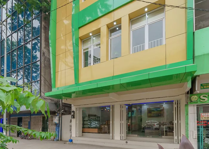 RedDoorz Plus near RS RK Charitas 2 Palembang