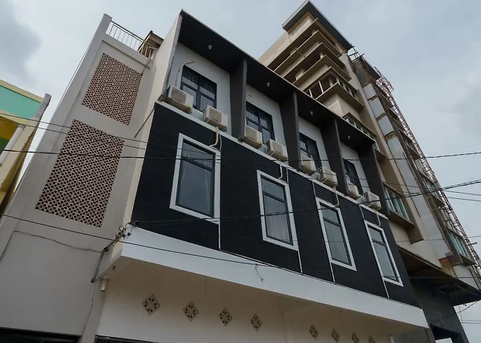 RedDoorz Syariah near RSUD Siti Fatimah Palembang Hotel