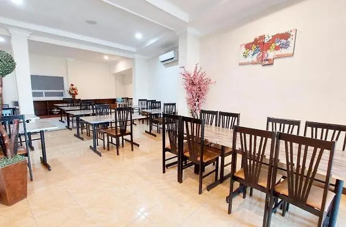 Oyo 987 Hotel Bina Darma Palembang